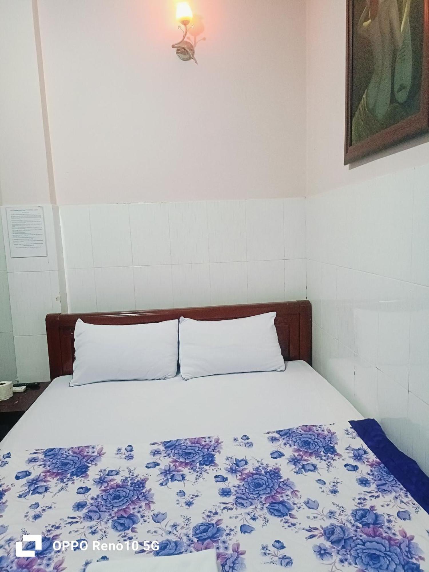 Hotel Phuong Linh Ho Chi Minh-staden Exteriör bild